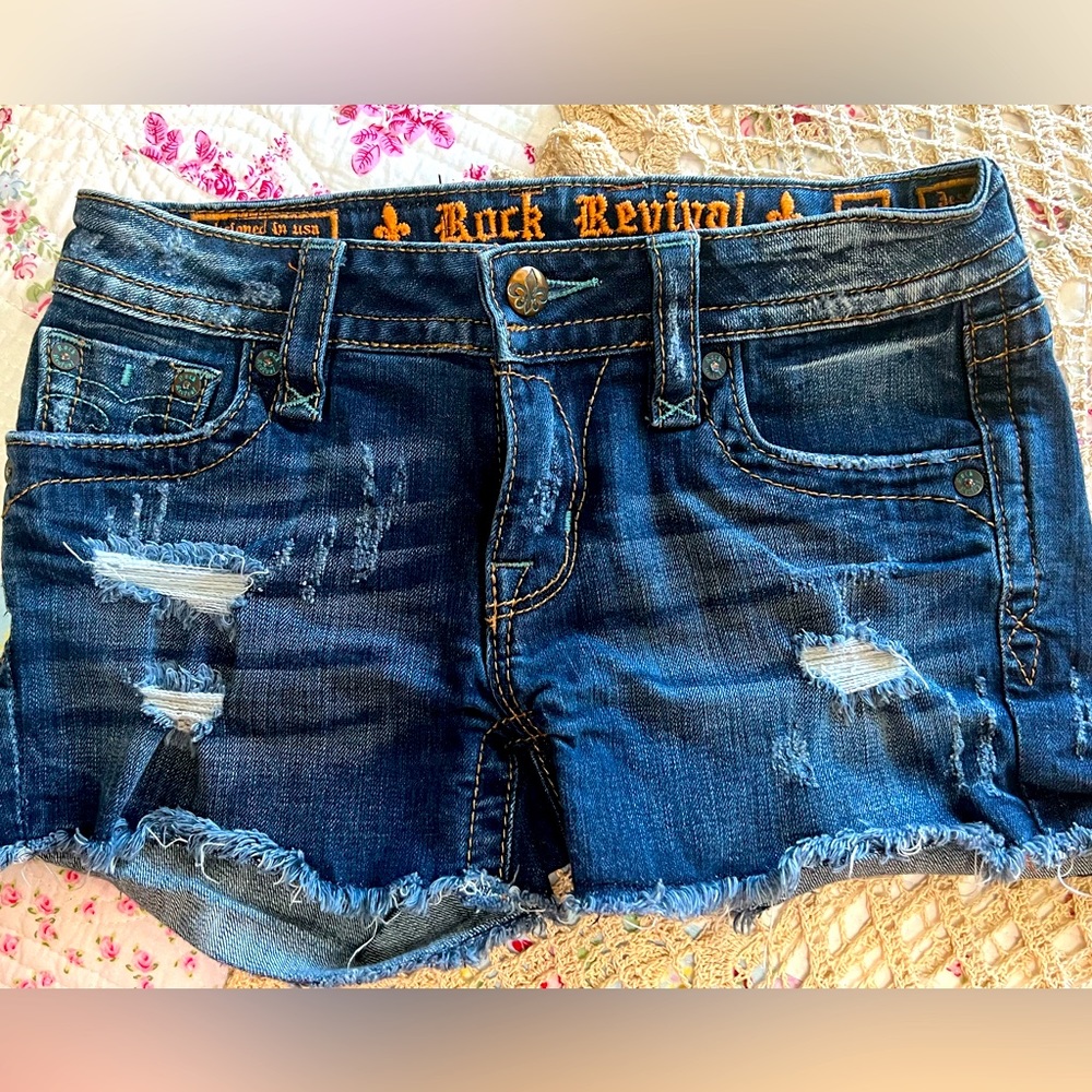 🌸🌸🌸ROCK REVIVAL JESSICA SHORTS 27🌸🌸🌸